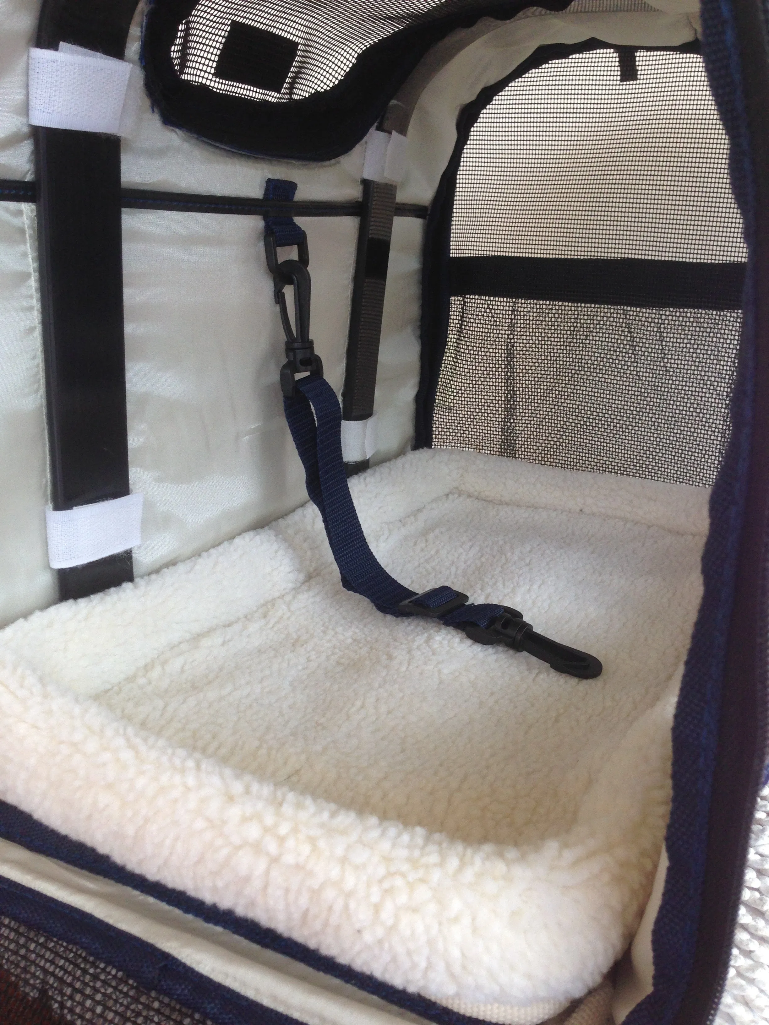 6-in-1 Pet Carrier Backpack.